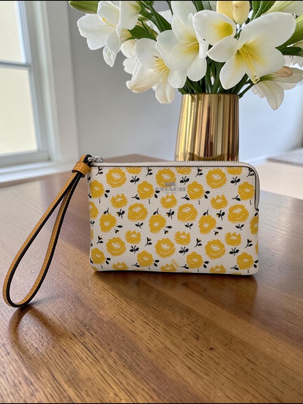 Coach Corner Zip Yellow and White Floral Wristlet
